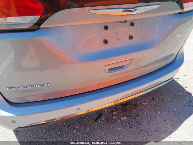 2C4RC1FGXKR588250 Chrysler Pacifica Touring Plus