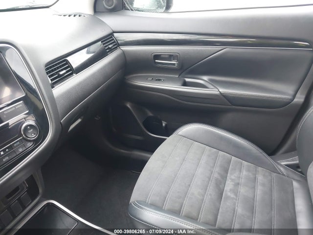 2019 MITSUBISHI OUTLANDER JA4AZ3A38KZ044261 Photo 4