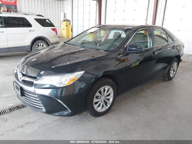 Toyota CAMRY LE 2015 4T4BF1FK7FR452505 Image 2