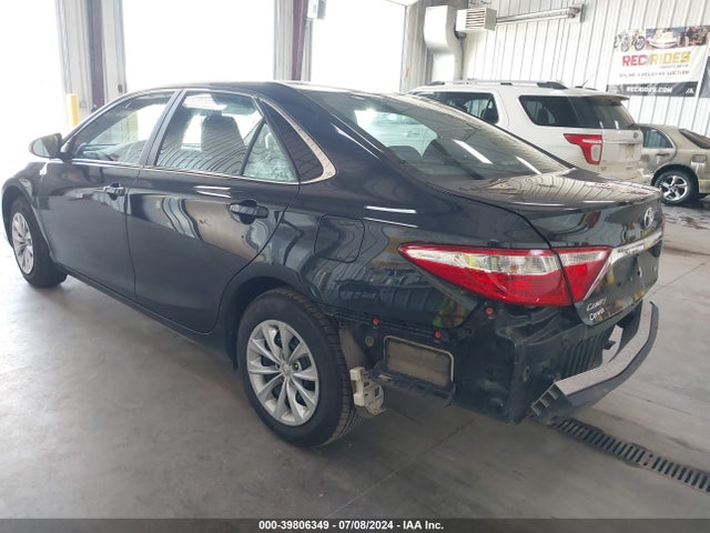 Toyota CAMRY LE 2015 4T4BF1FK7FR452505 Image 3