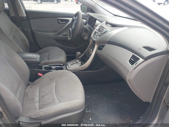 Продажа на аукционе авто 2013 Hyundai Elantra Gls, vin: 5NPDH4AE3DH257626, номер лота: 39806360