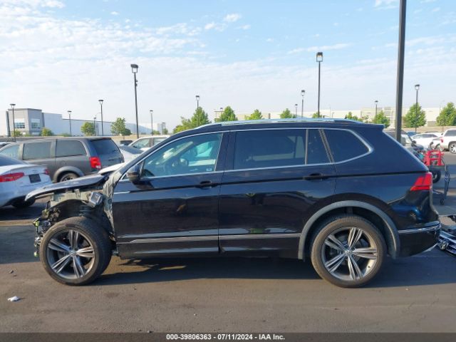 3VV2B7AX7JM200865 Volkswagen Tiguan 2.0t Se/2.0t Sel