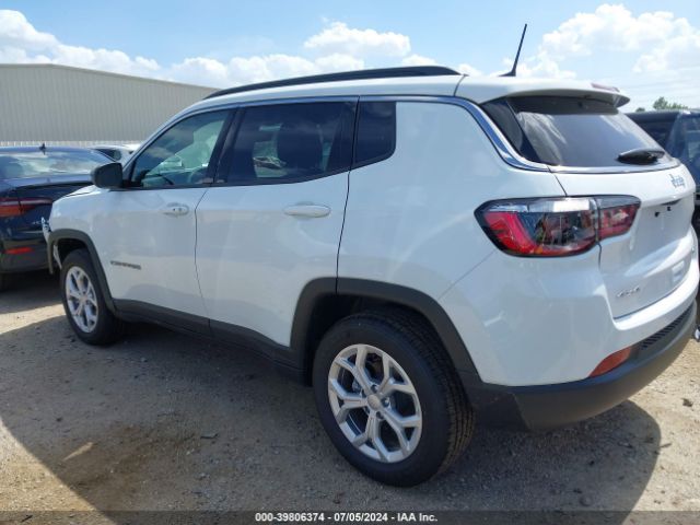 3C4NJDBNXRT154394 Jeep Compass Latitude 4x4