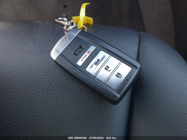 19UUB1F39JA007044 Acura TLX