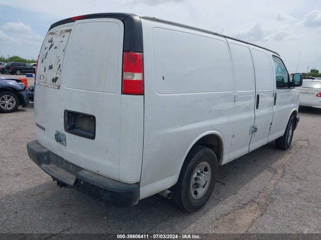 Chevrolet Express 2500 Work Van 2014 1GCWGFBA4E1212318 Image 4