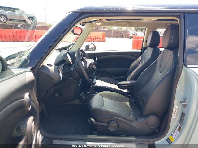 2013 MINI HARDTOP WMWSU3C52DT547620 Photo 4