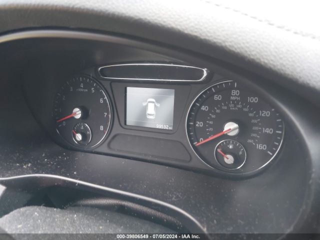 5XYPGDA37KG437243 KIA Sorento 2.4l Lx