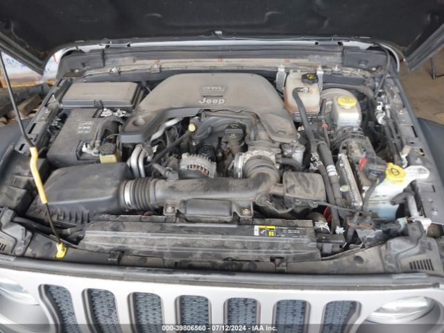 1C4HJXCG3JW205067 Jeep Wrangler Rubicon 4x4