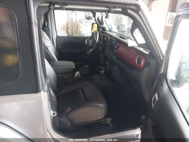 1C4HJXCG3JW205067 Jeep Wrangler Rubicon 4x4
