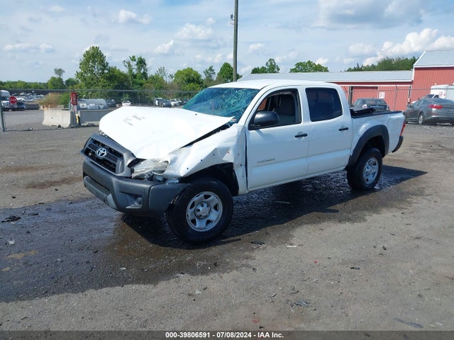 Toyota Tacoma Base V6 2015 5TFLU4EN2FX114076 Image 2