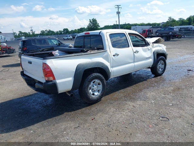 Toyota Tacoma Base V6 2015 5TFLU4EN2FX114076 Image 4