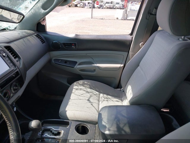 Toyota Tacoma Base V6 2015 5TFLU4EN2FX114076 Image 5