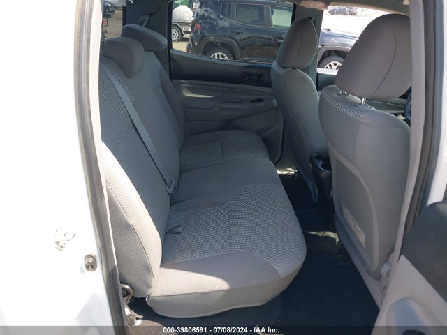 Toyota Tacoma Base V6 2015 5TFLU4EN2FX114076 Image 8