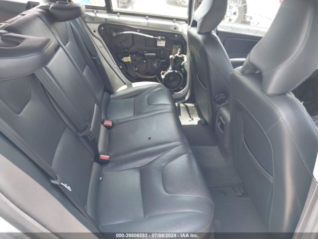 YV140MEK2F1221776 Volvo V60 T5 Premier