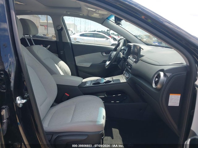 KM8K33AGXPU193477 Hyundai Kona Electric Sel