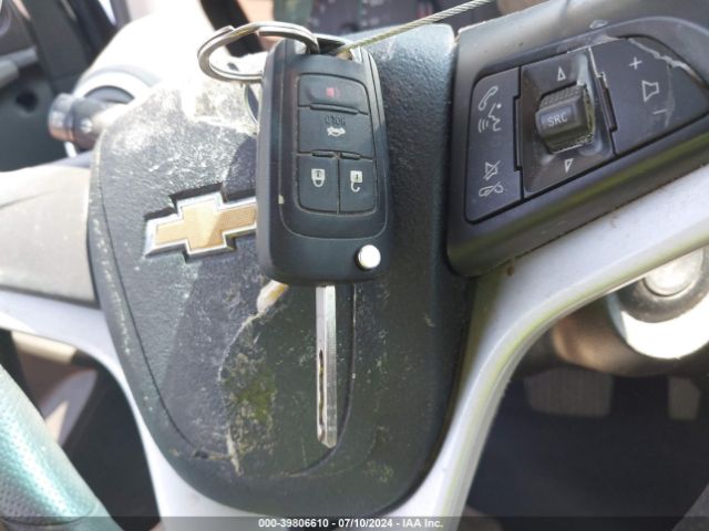 1G1JB5SH6H4159102 Chevrolet Sonic Ls Auto