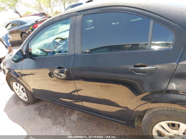 1G1JB5SH6H4159102 Chevrolet Sonic Ls Auto