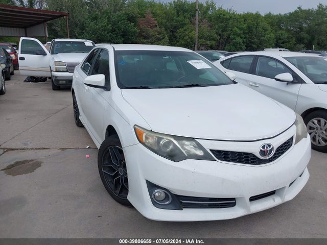 Toyota CAMRY SE 2014 4T1BF1FK2EU464117 головне зображення
