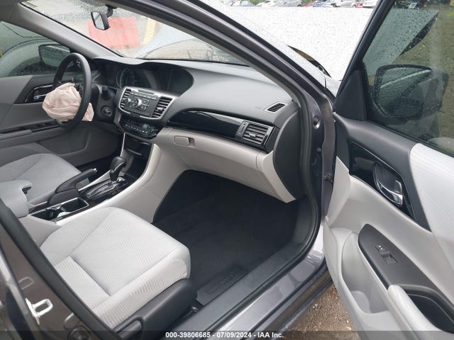 Honda ACCORD LX 2017 1HGCR2F3XHA267508 Image 5