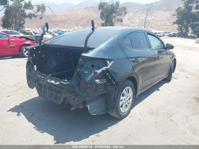 Hyundai ELANTRA SE 2017 5NPD74LF4HH081376 Image 4