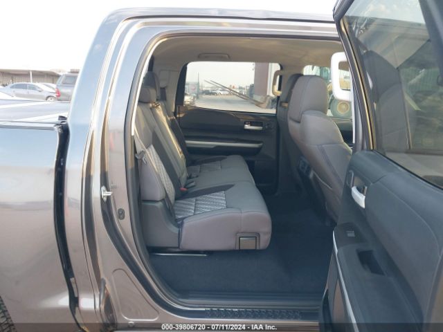 5TFDY5F16JX690224 Toyota Tundra Sr5 5.7l V8
