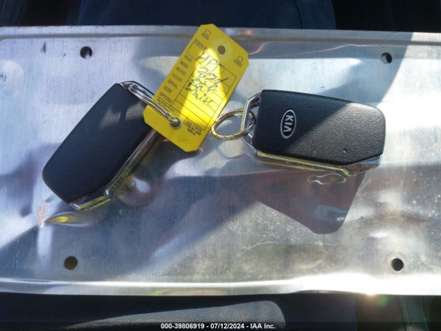 KNDJ63AU5L7022819 KIA Soul Gt-line