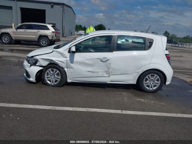 1G1JG6SH9H4177861 Chevrolet Sonic Lt Auto