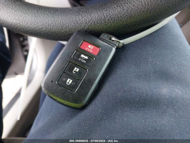 4T1BD1FK5EU138009 Toyota Camry Hybrid Le