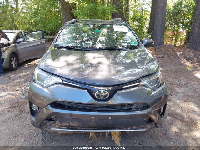 Toyota Rav4 Xle 2018 JTMRFREV9JJ717250 Image 12