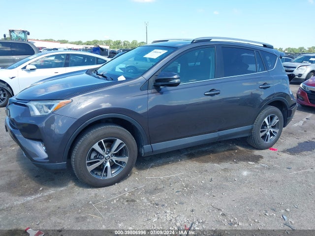 Toyota Rav4 Xle 2017 2T3WFREV0HW377808 Image 2
