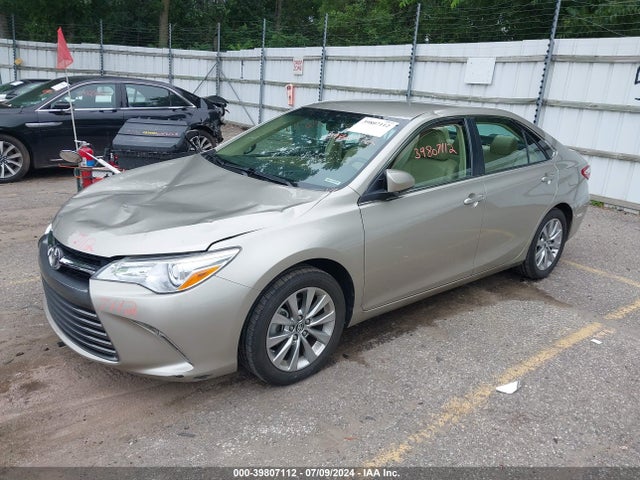 Toyota CAMRY XLE 2015 4T1BF1FK5FU972289 Image 2