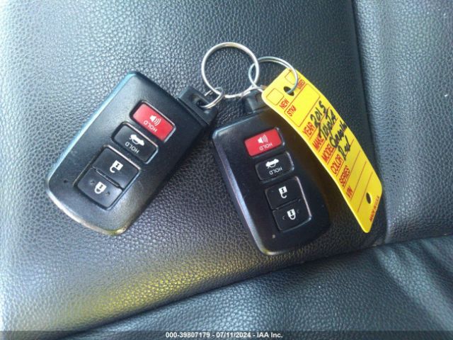 2T1BURHE2FC262862 Toyota Corolla S Premium