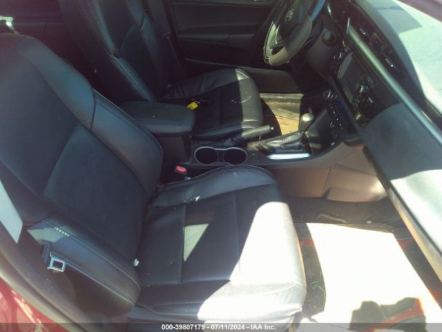2T1BURHE2FC262862 Toyota Corolla S Premium