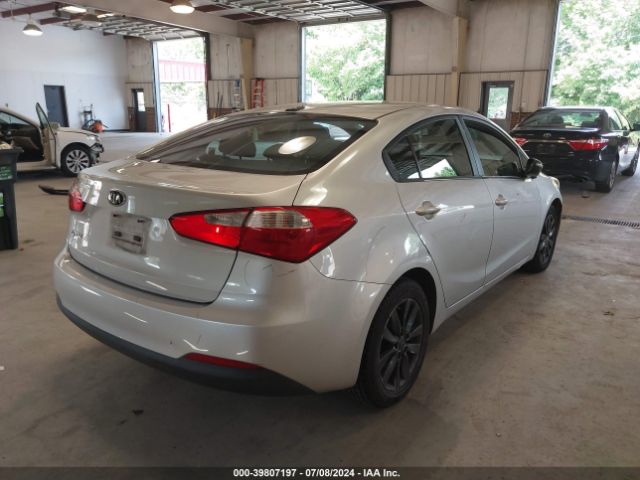 KNAFX4A63E5209577 KIA FORTE LX