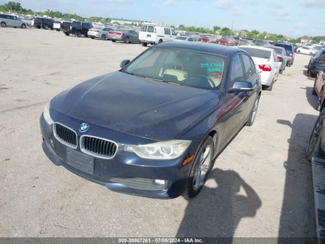 WBA3B1G55FNT01516 BMW 320i