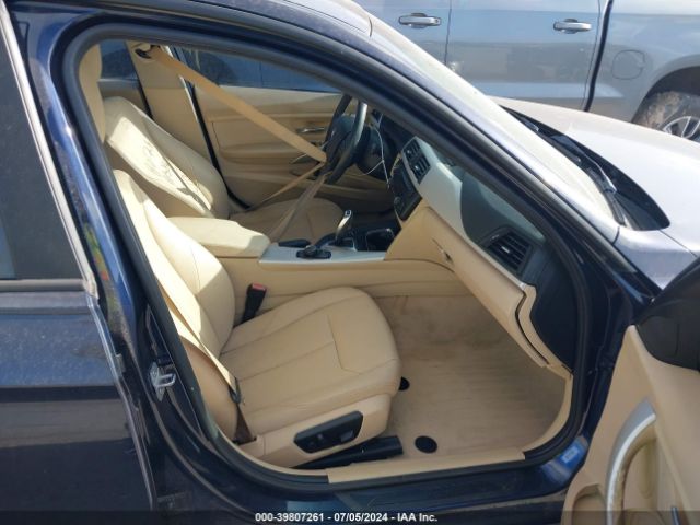 WBA3B1G55FNT01516 BMW 320i