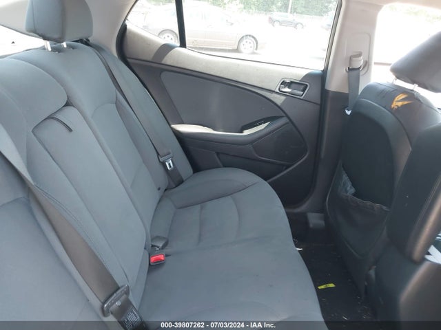 KIA Optima Lx 2015 5XXGM4A77FG480440 Image 8