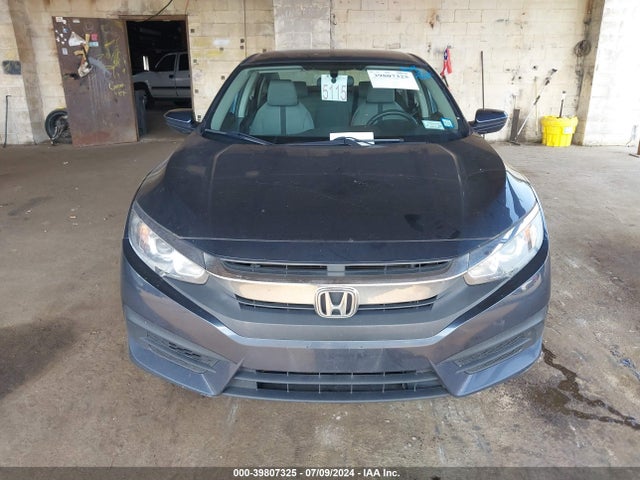 Aukcja sprzedaży 2018 Honda Civic Lx, vin: 19XFC2F53JE034023, numer aukcji: 39807325