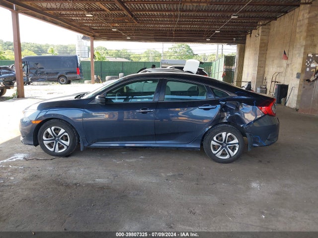 Aukcja sprzedaży 2018 Honda Civic Lx, vin: 19XFC2F53JE034023, numer aukcji: 39807325