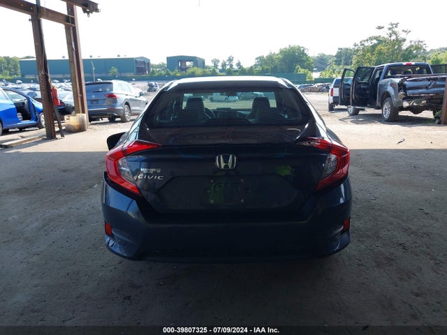 Aukcja sprzedaży 2018 Honda Civic Lx, vin: 19XFC2F53JE034023, numer aukcji: 39807325