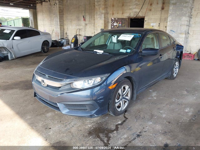 Aukcja sprzedaży 2018 Honda Civic Lx, vin: 19XFC2F53JE034023, numer aukcji: 39807325