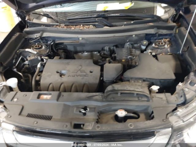 JA4AZ3A36JZ054544 Mitsubishi Outlander Es