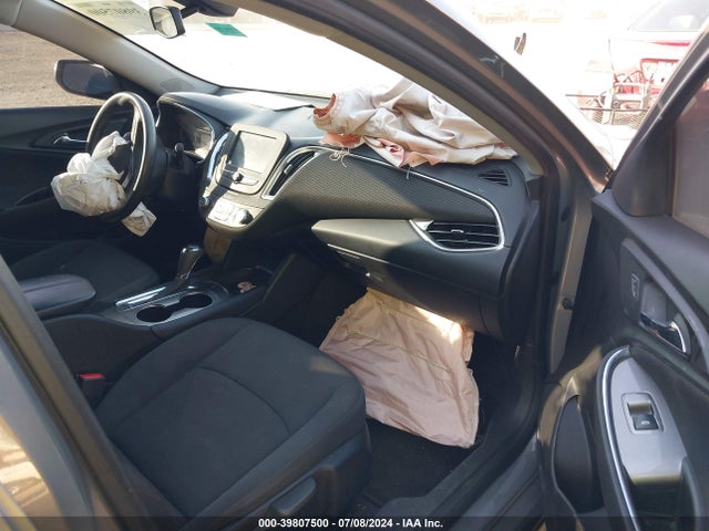 Chevrolet MALIBU LT 2018 1G1ZD5STXJF115454 Image 5