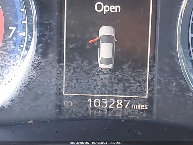 Toyota COROLLA SE 2017 5YFBURHE4HP639517 Image 15