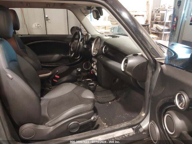 2010 MINI COOPER S WMWMF7C5XATX42970 Photo 4