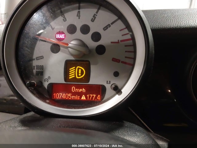 2010 MINI COOPER S WMWMF7C5XATX42970 Photo 6