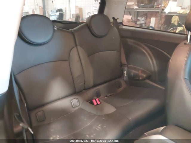 2010 MINI COOPER S WMWMF7C5XATX42970 Photo 7