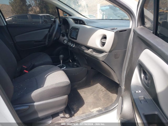 Toyota YARIS L 2015 VNKKTUD38FA041742 Image 5