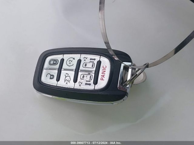 2C4RC1DG4LR195865 Chrysler Voyager Lxi