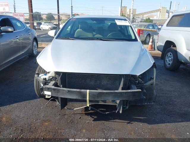 Hyundai ELANTRA SEL 2018 5NPD84LF4JH307371 Image 13
